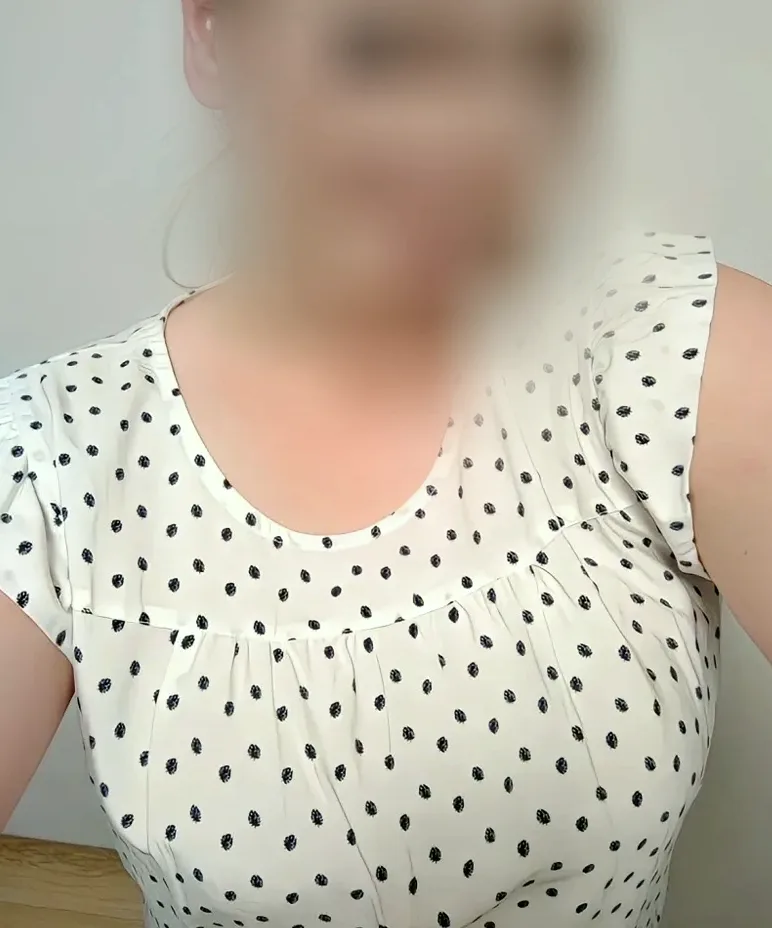 Daphne, 21